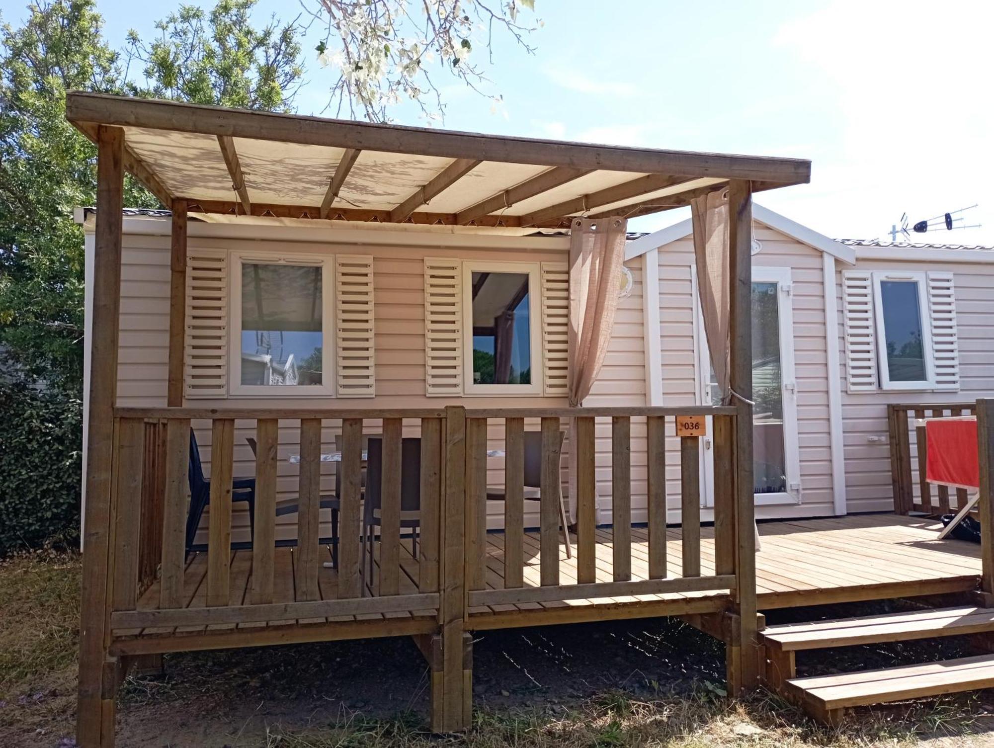 Campsite A La Nouvelle *